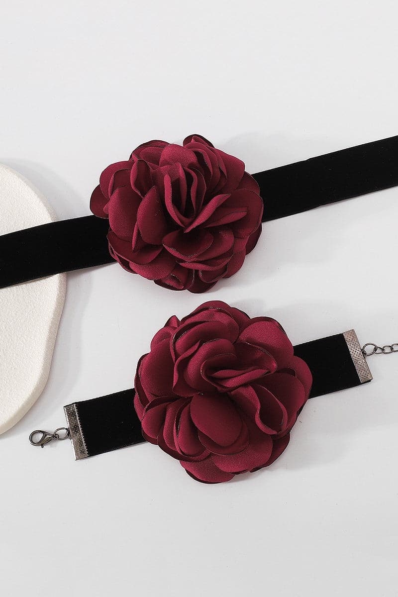 AVAH-Romantic Black Velvet With Rose Choker and Wristlet