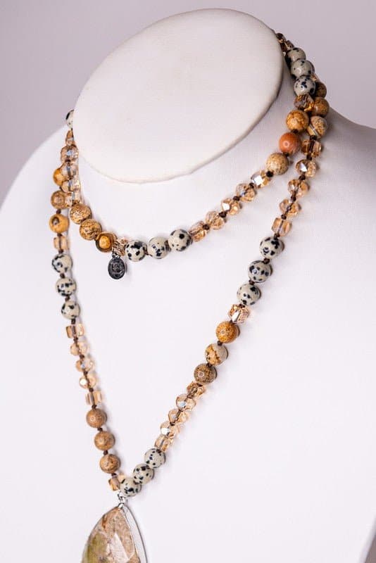 Unique Grace Teardrop Stone Necklace - AVAH