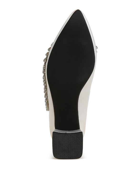Sole of white satin pointed-toe heel with crystals
