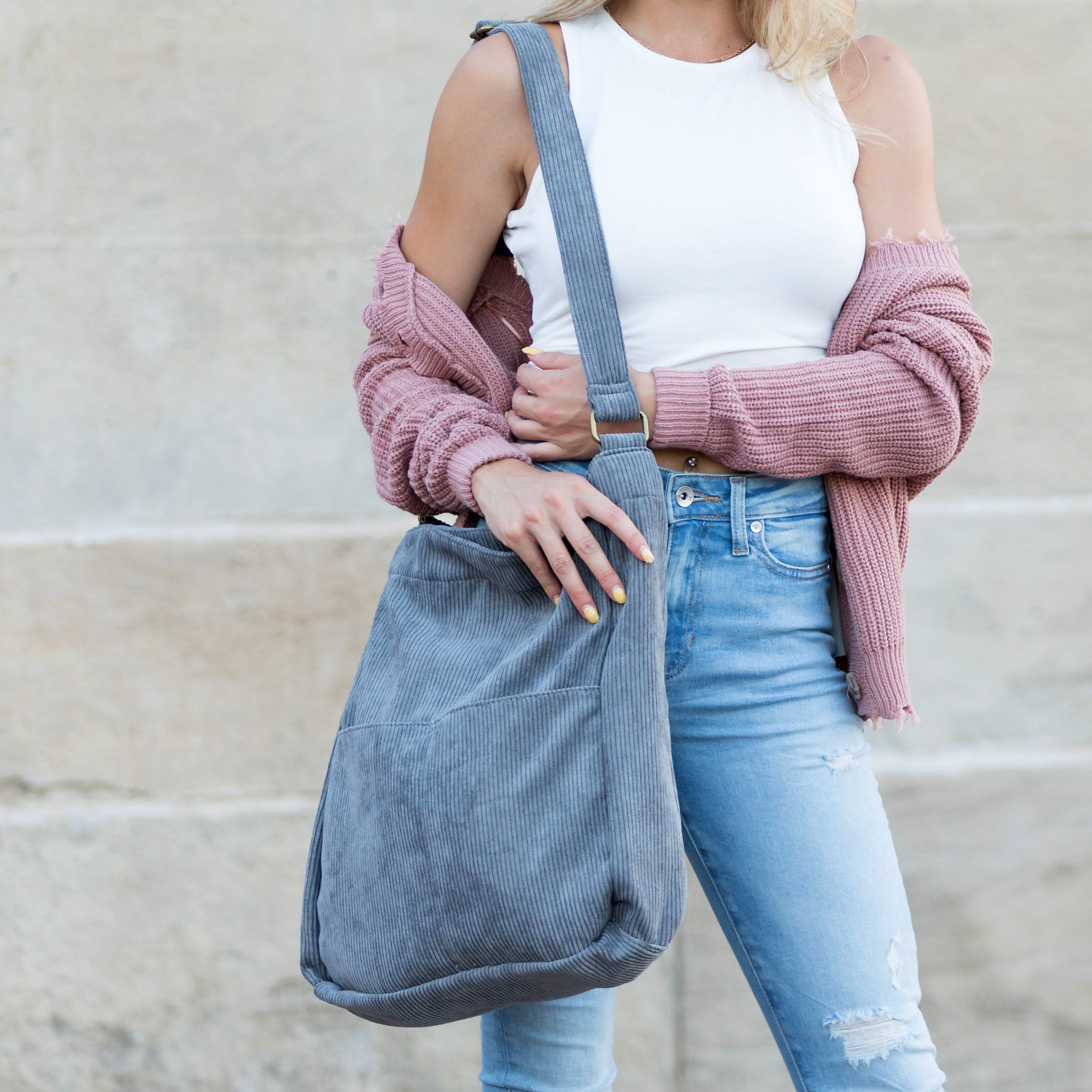 AVAH -corduroy tote bag with adjustable shoulder strap and exterior pockets in gray
