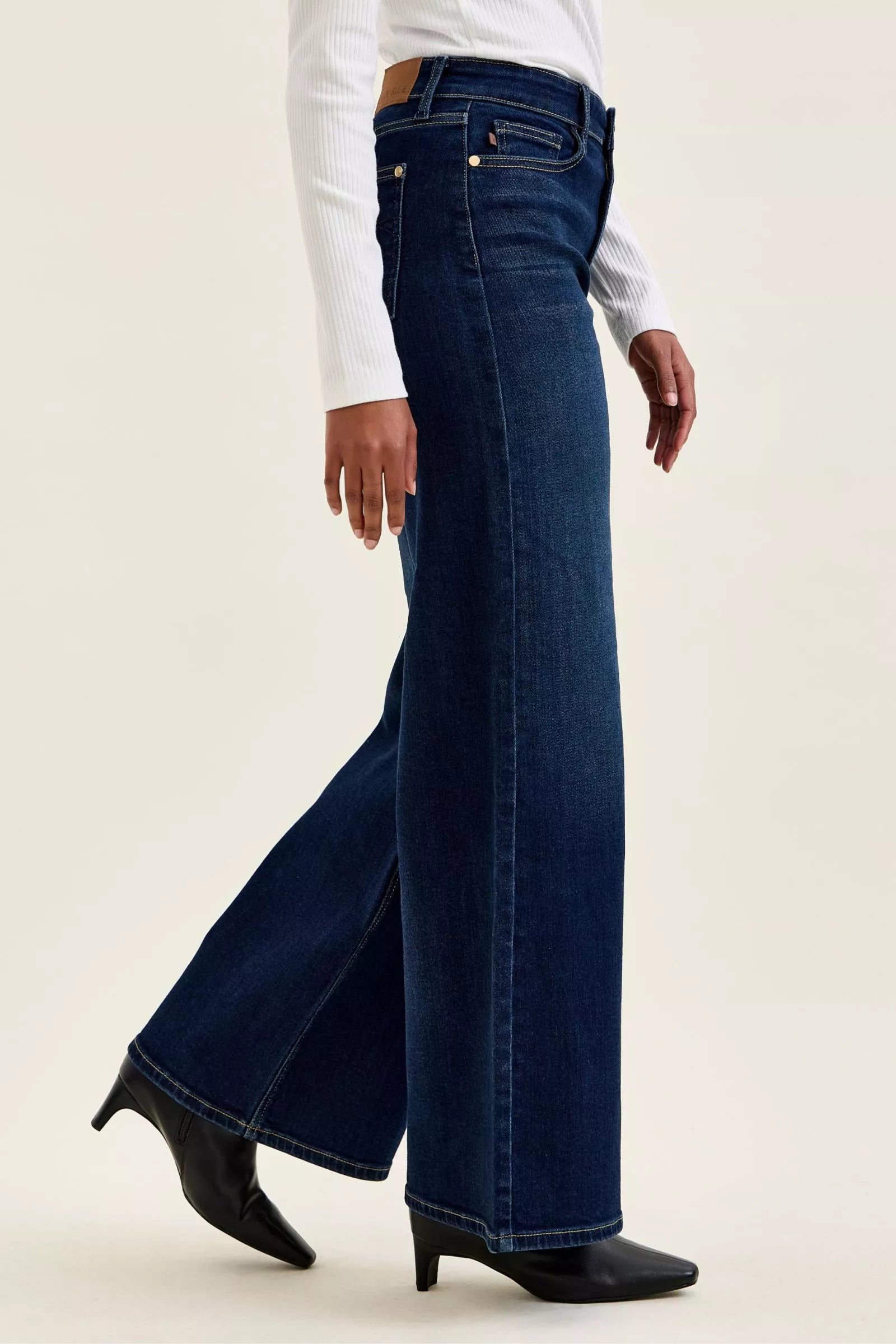 Going Places High Rise Wide Leg Jeans in dark indigo wash, side view