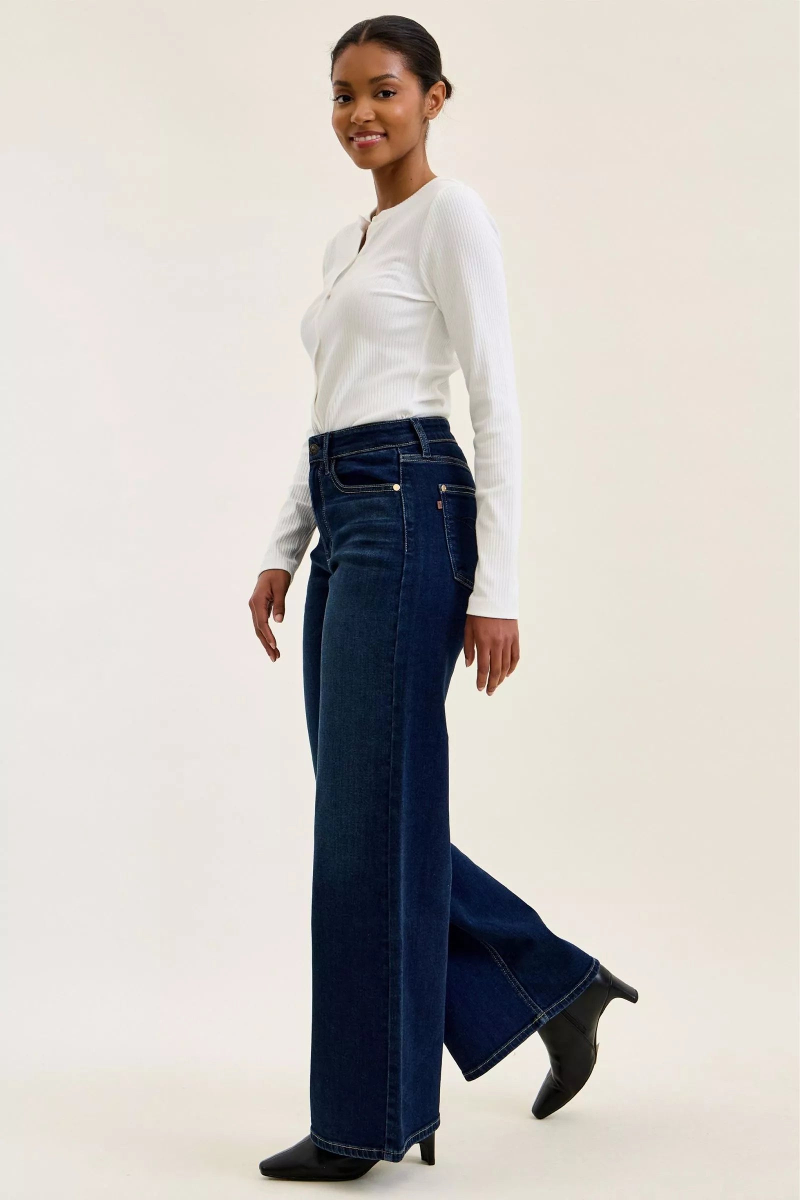 Going Places High Rise Wide Leg Jeans in dark indigo wash, side view
