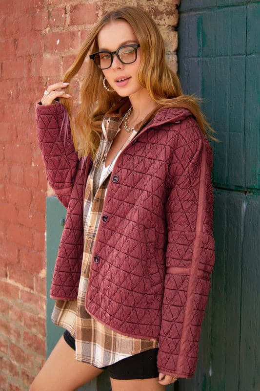 A cozy and stylish jacket that’ll keep you warm while looking stylish. This soft, quilted jacket is perfect for layering, and has a slouchy fit. The perfect fall or winter accessory! Avah Couture